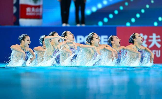 皇冠信用網登1_又一金皇冠信用網登1！中国花游队游泳世锦赛集体技术自选夺冠