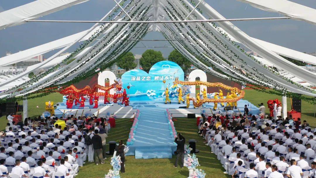 英格兰超级联赛_恭喜英格兰超级联赛，他们结婚了！