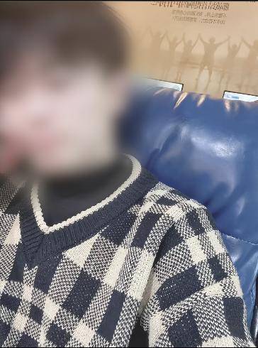 皇冠信用网在线开户_监控曝光！运城一男子因前女友拒复合持刀闯入家中皇冠信用网在线开户，女子哥哥在家门口遇害，案件将开庭